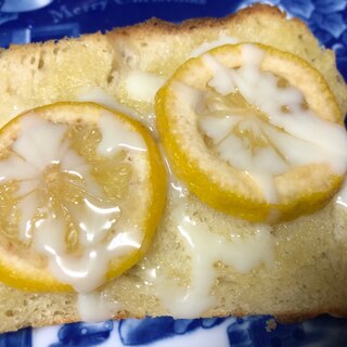 爽やかな美味しさ☆はちみつレモン練乳トースト